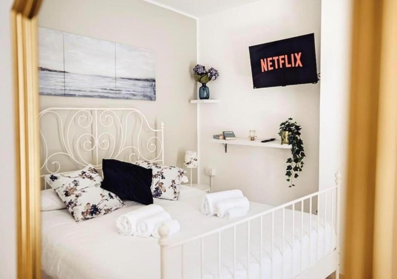 Torre Dalu' - A Due Passi Dalla Spiaggia Di Porta Vecchia, Con Terrazzo Privato E Netflix 모노폴리 외부 사진